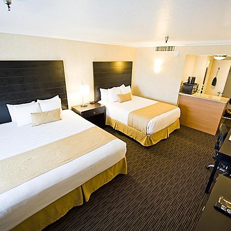 Hotel D'Lins Ontario Airport Екстериор снимка