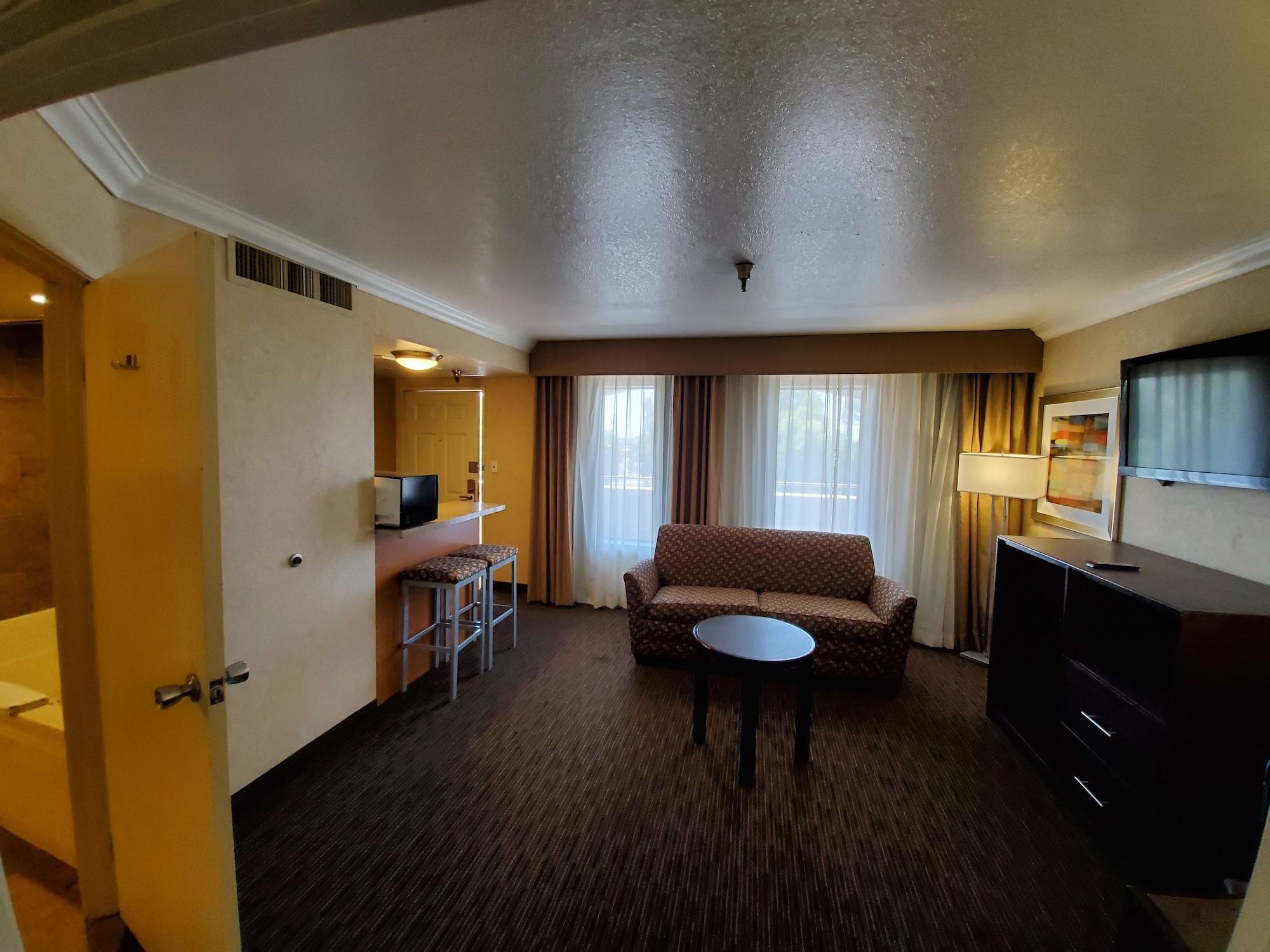 Hotel D'Lins Ontario Airport Екстериор снимка