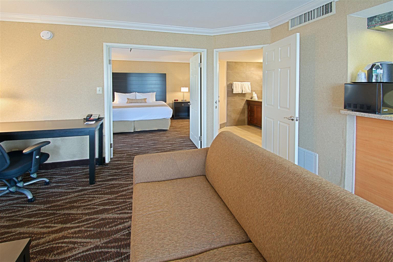 Hotel D'Lins Ontario Airport Екстериор снимка