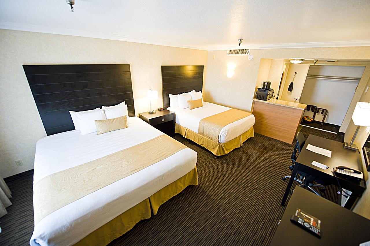 Hotel D'Lins Ontario Airport Екстериор снимка